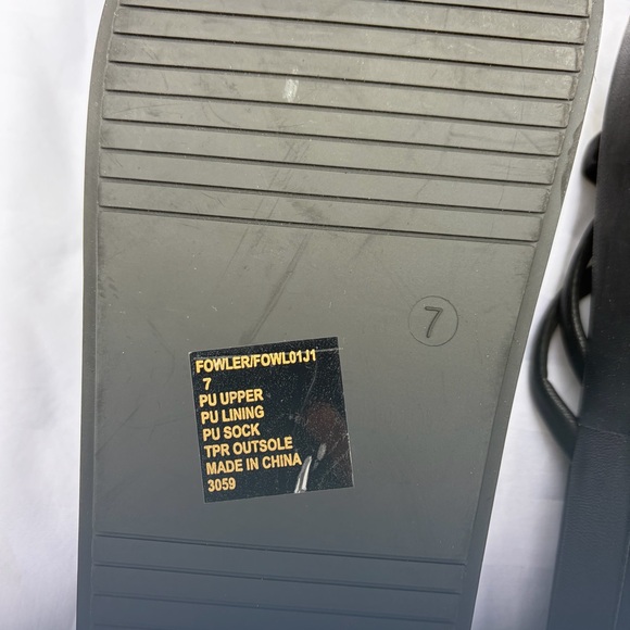 Madden Girl Fowler Black Strappy Platform Sandals size 7 - Picture 8 of 9